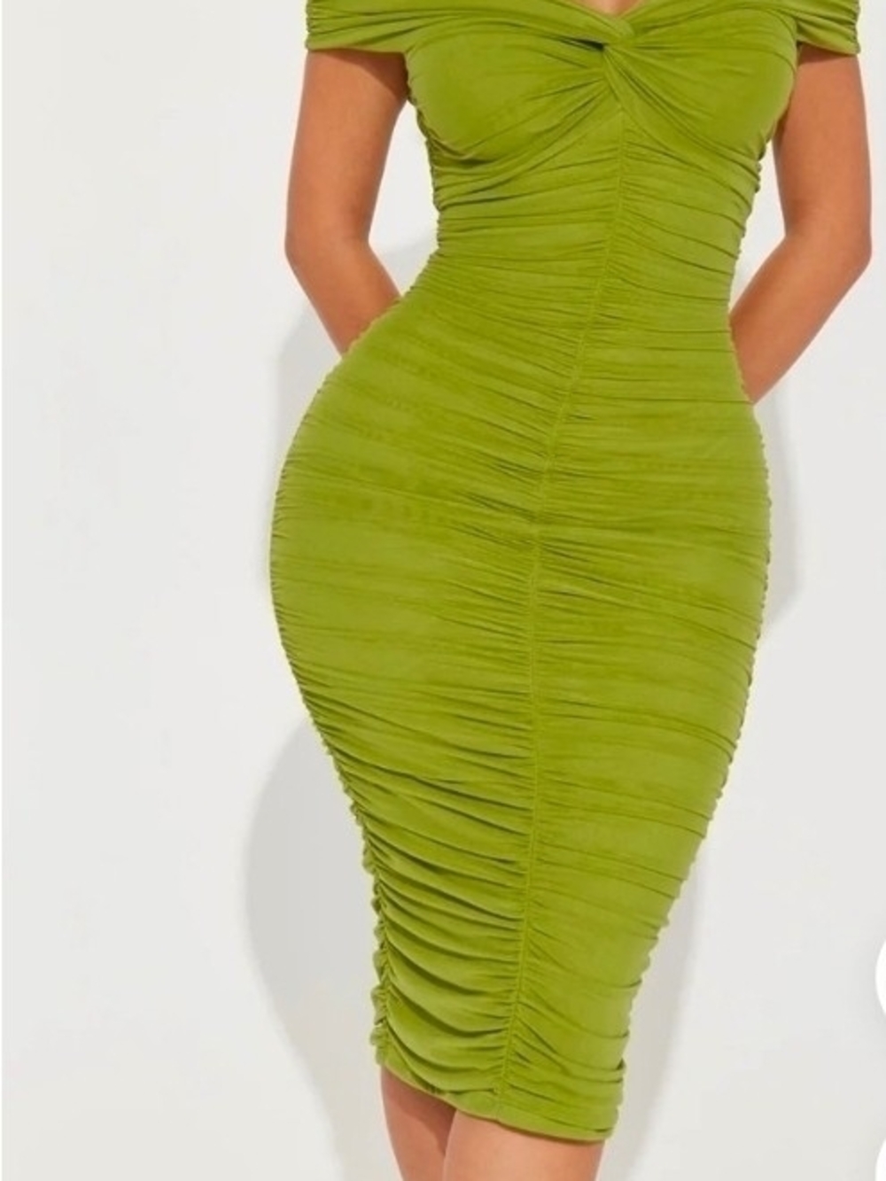 Vestido Fashion Nova The Tink Midi Verde Ruched Talla L